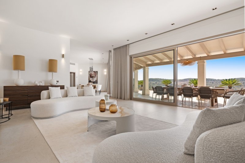 Mediterranean mansion with breathtaking views - 3