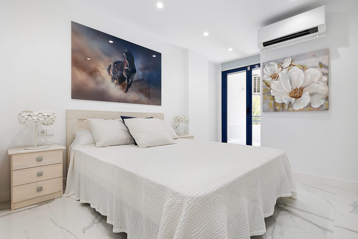 Apartamento en planta baja reformado en edificio en primera línea - 3
