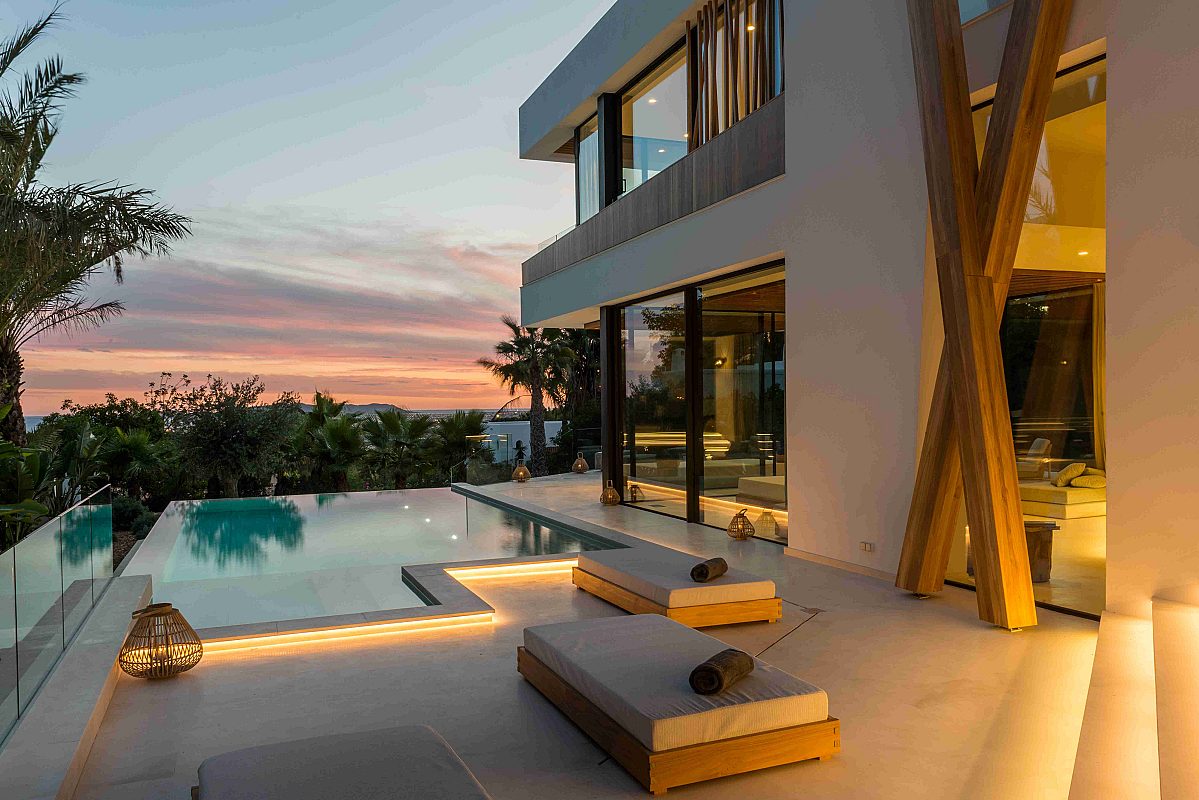 Exclusive luxury villa in prestigious gated community - 13