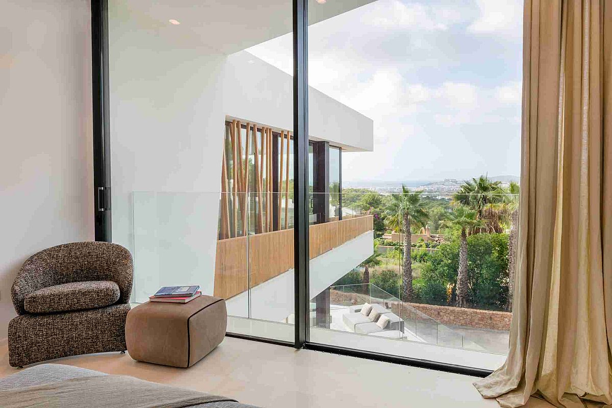Exclusive luxury villa in prestigious gated community - 9