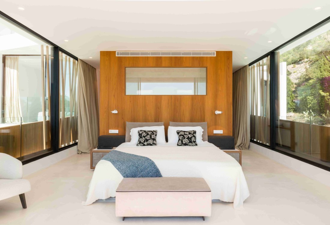 Exclusive luxury villa in prestigious gated community - 11