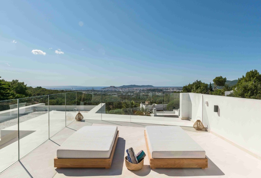 Exclusive luxury villa in prestigious gated community - 6