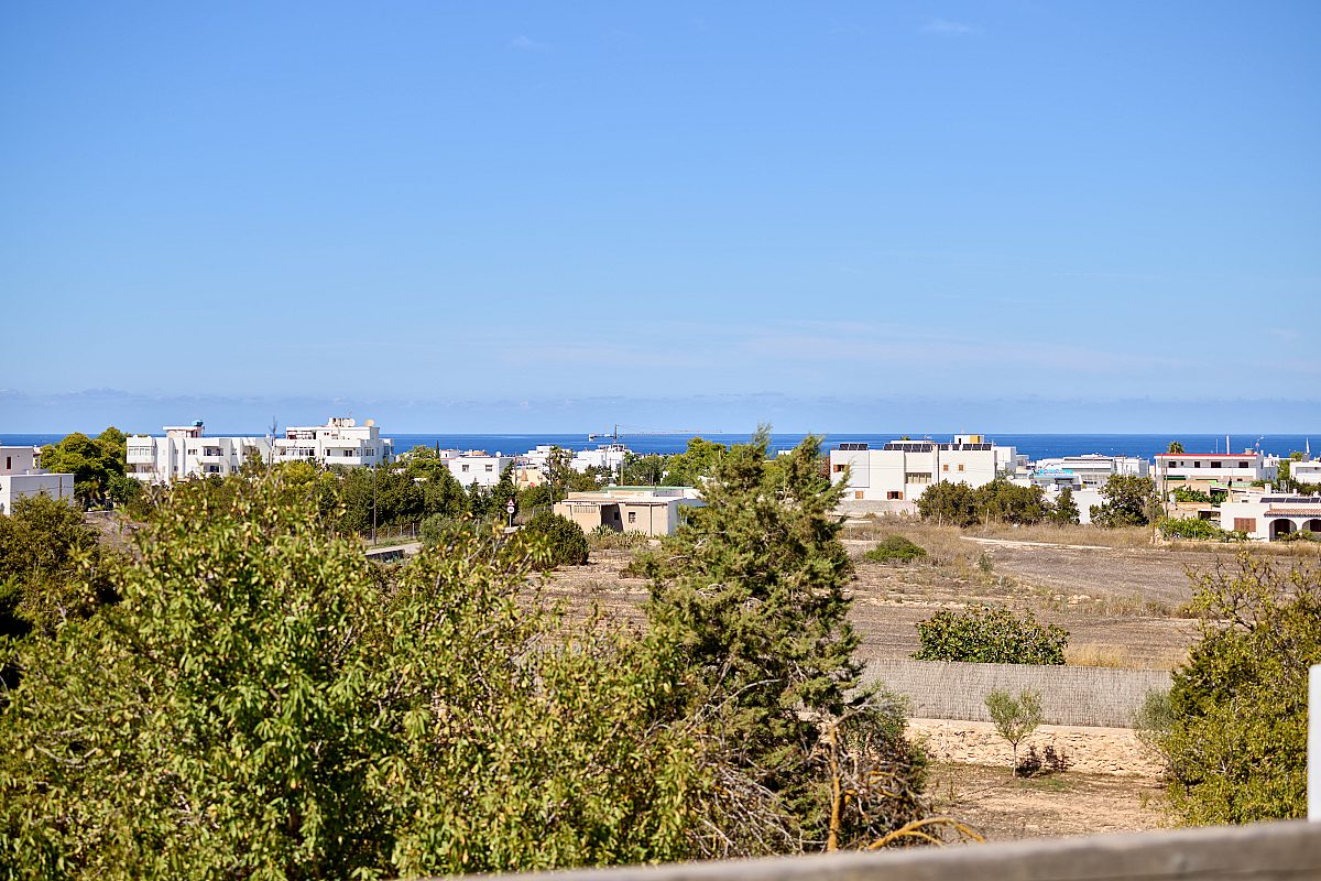 Mediterranean villa with impressive rooftop terrace - 2