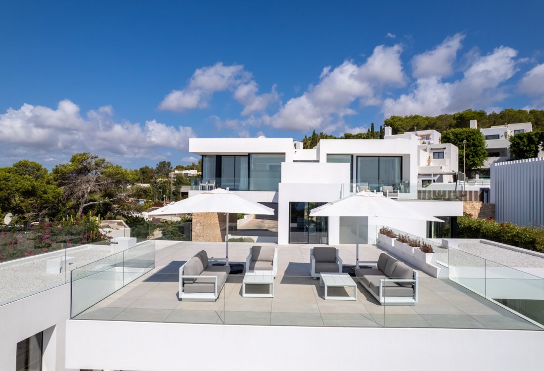 Exclusiva villa de obra nueva en primera línea de mar - 60