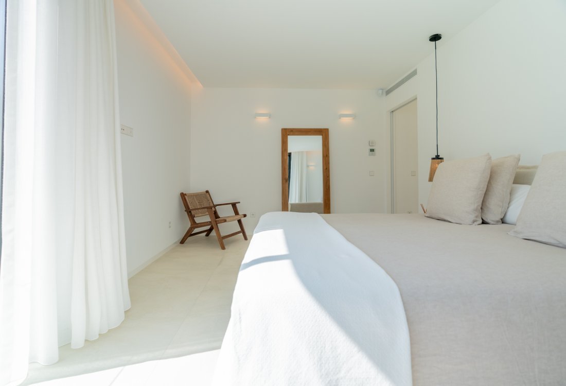 Exclusiva villa de obra nueva en primera línea de mar - 31