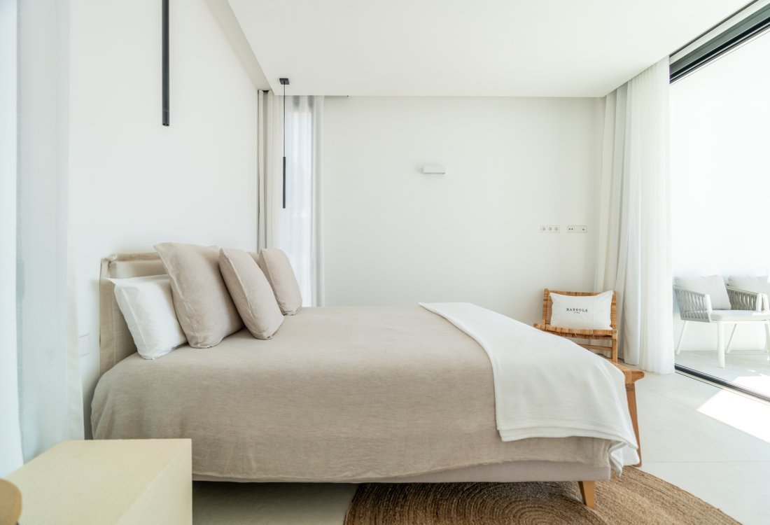 Exclusiva villa de obra nueva en primera línea de mar - 50