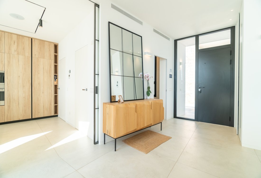 Exclusiva villa de obra nueva en primera línea de mar - 6