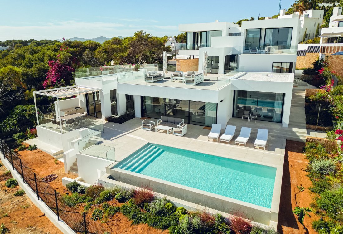 Exclusiva villa de obra nueva en primera línea de mar - 1