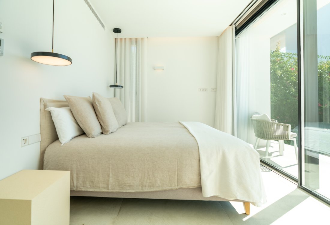 Exclusiva villa de obra nueva en primera línea de mar - 23