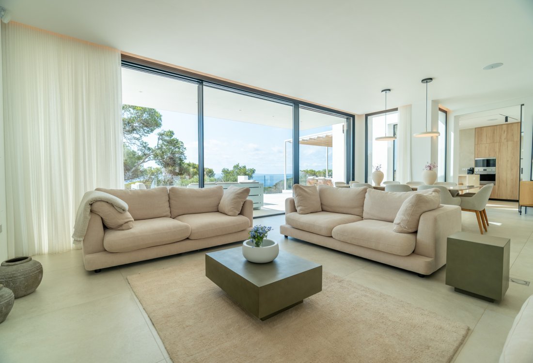 Exclusiva villa de obra nueva en primera línea de mar - 10