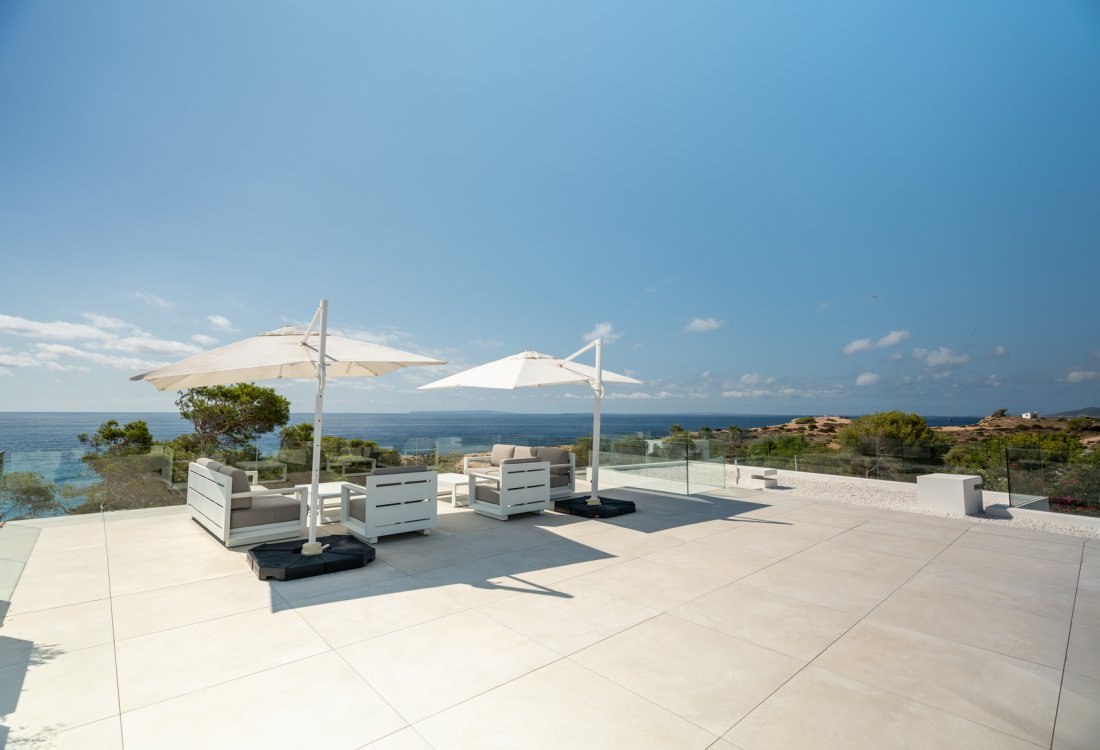 Exclusiva villa de obra nueva en primera línea de mar - 58