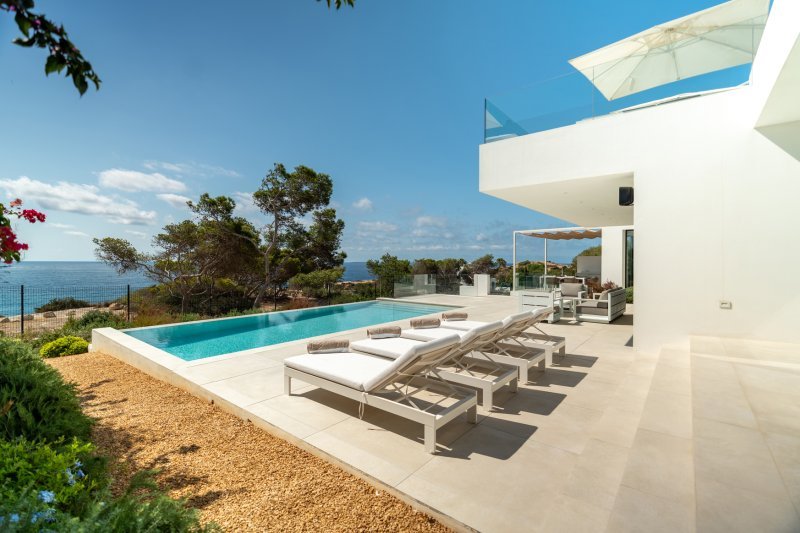 Exklusive Neubau Villa in erster Meereslinie - 5
