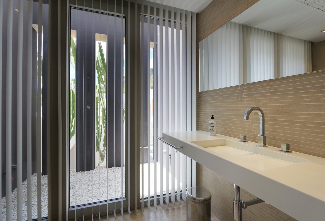 Villa moderna en ubicación céntrica con licencia turística - 9
