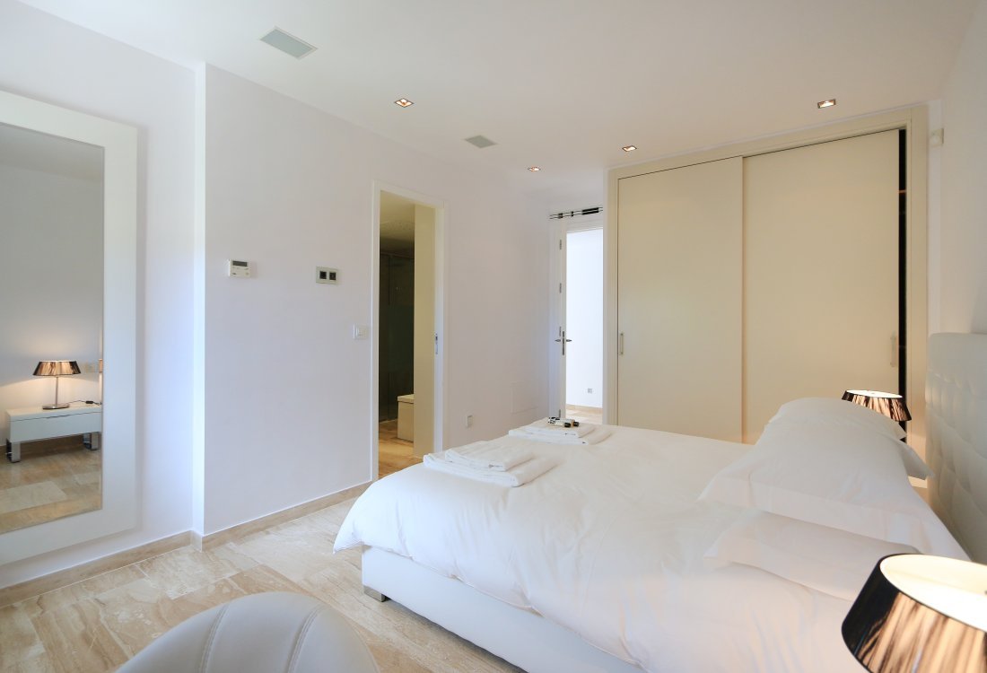 Villa moderna en ubicación céntrica con licencia turística - 8