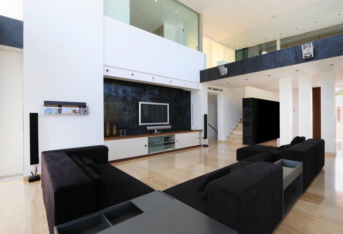 Villa moderna en ubicación céntrica con licencia turística - 12