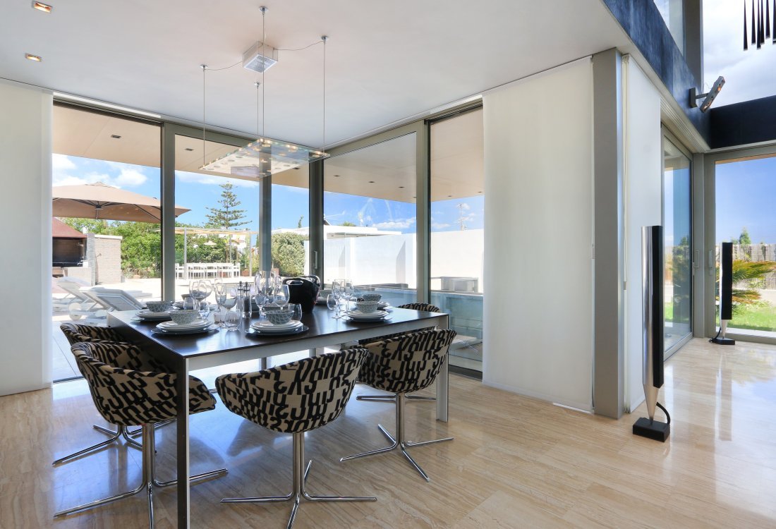Villa moderna en ubicación céntrica con licencia turística - 3