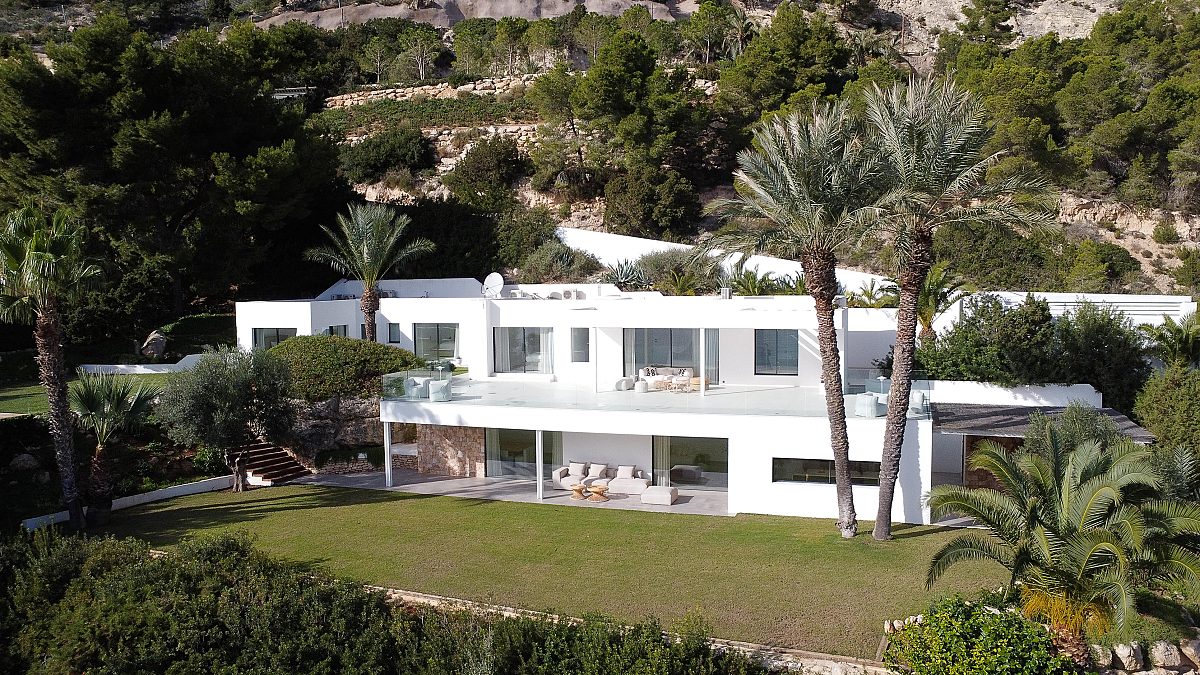 Villa renovada con licencia turística en ubicación privilegiada - 6