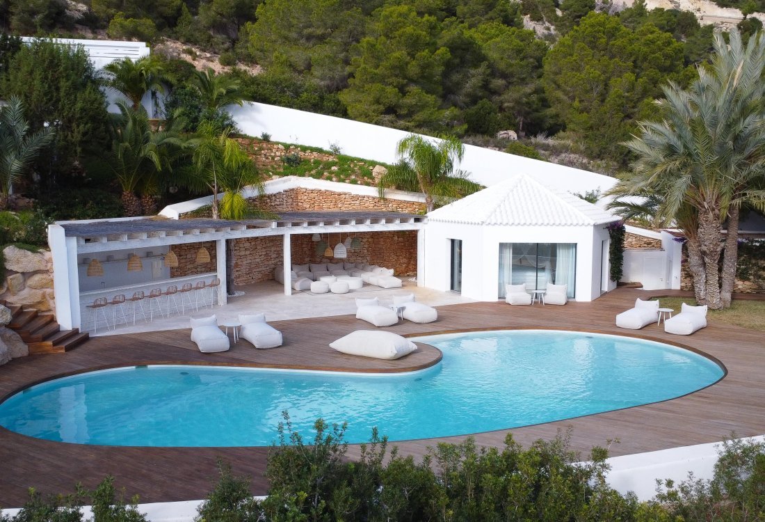 Villa renovada con licencia turística en ubicación privilegiada - 19