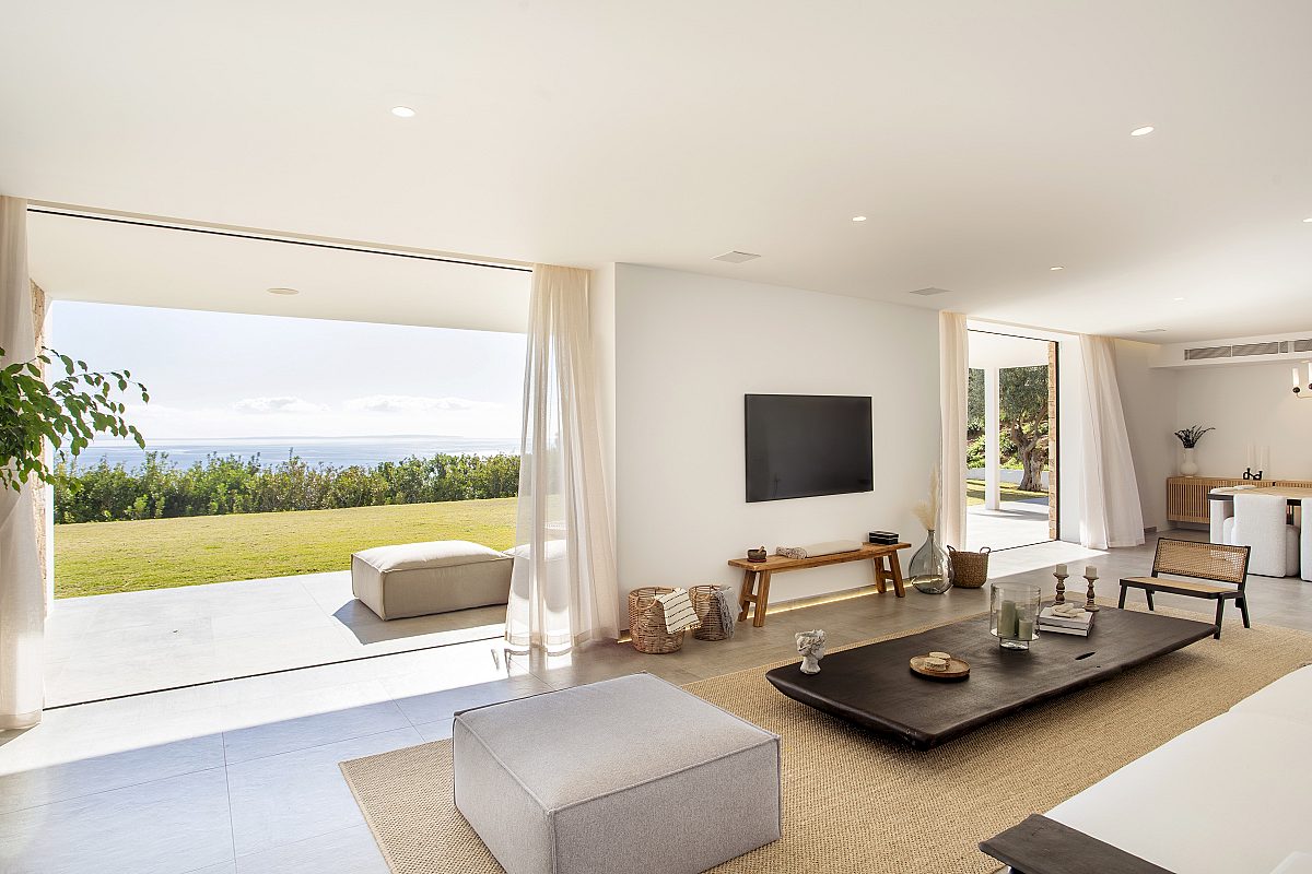 Villa renovada con licencia turística en ubicación privilegiada - 4