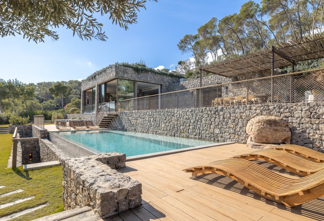Unique opportunity – unparalleled villa with panoramic views - 29