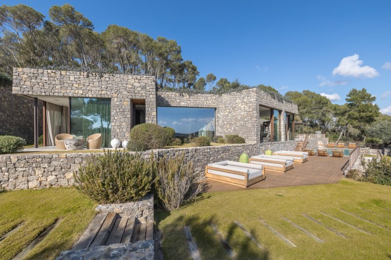 Unique opportunity – unparalleled villa with panoramic views - 5
