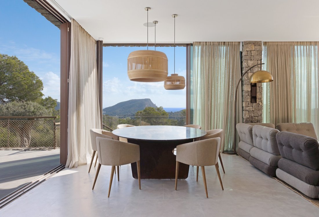 Unique opportunity – unparalleled villa with panoramic views - 2