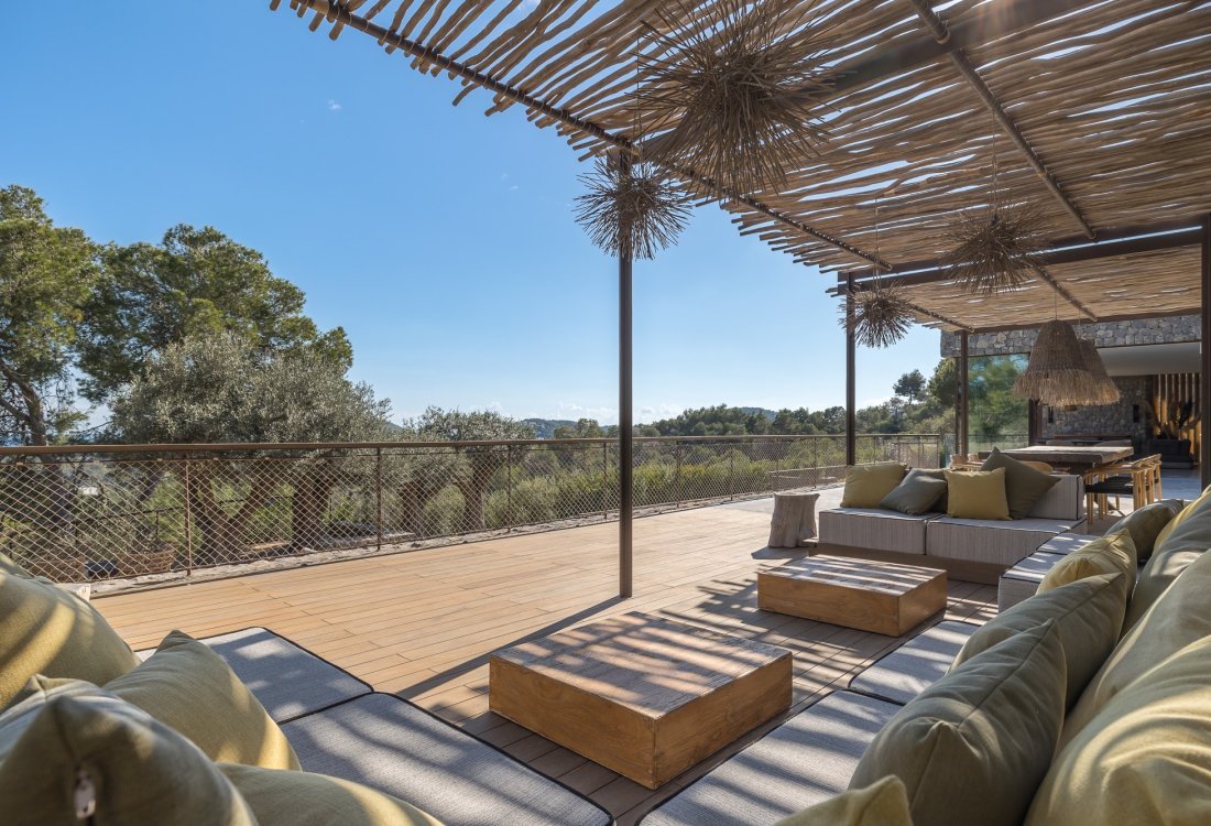 Unique opportunity – unparalleled villa with panoramic views - 33