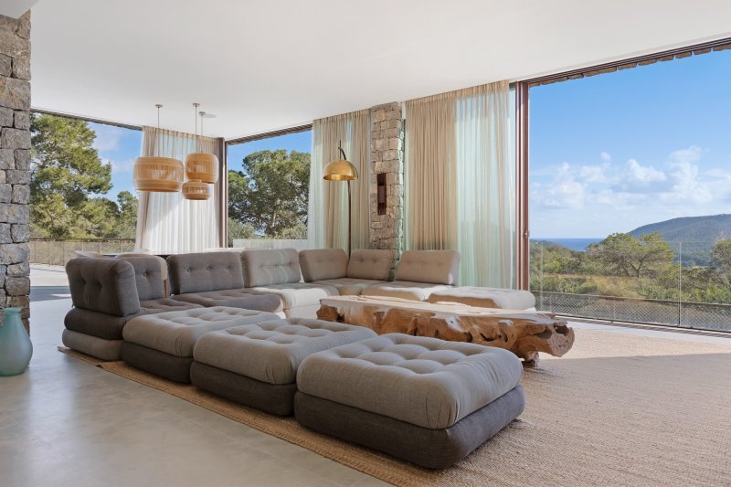 Unique opportunity – unparalleled villa with panoramic views - 5