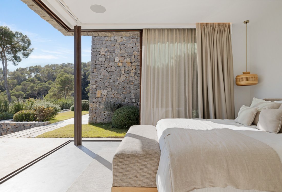 Unique opportunity – unparalleled villa with panoramic views - 12