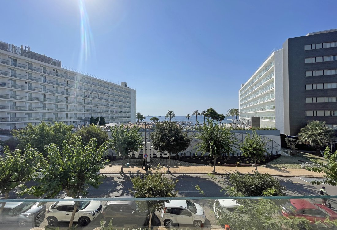 Exclusivo apartamento cerca de la playa - 1
