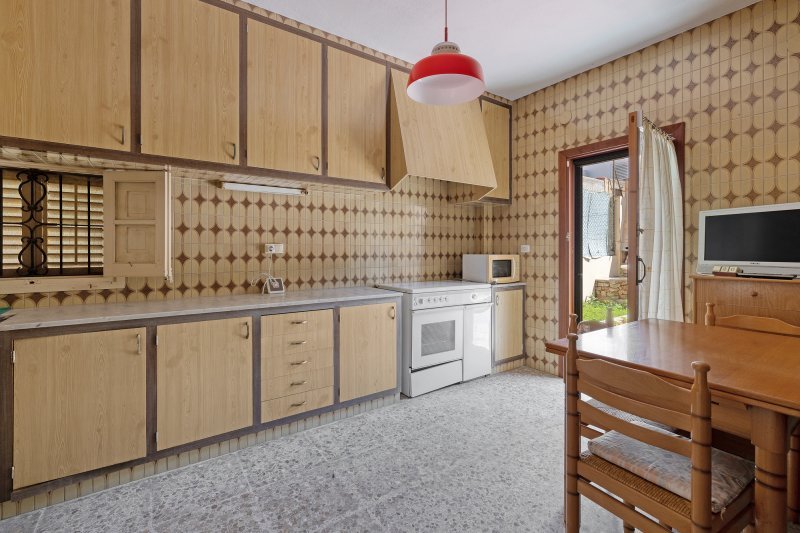 Immobilie im traditionellen Stil mit Garten zum Renovieren im Zentrum von Ibiza-Stadt - 4