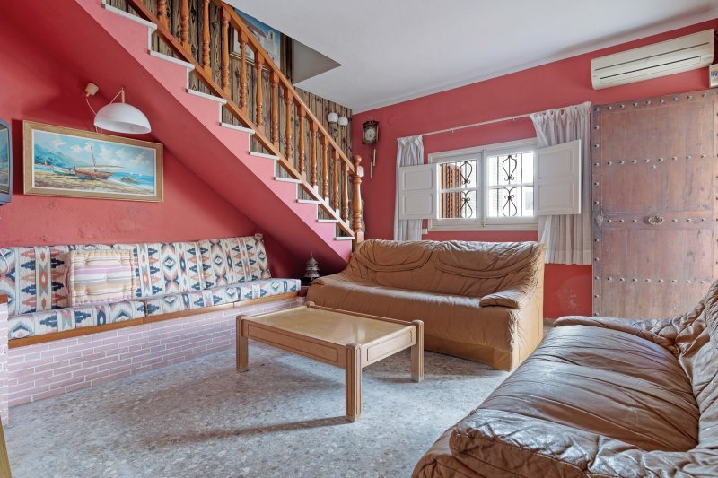 Traditional-style property with garden to renovate in the heart of Ibiza Town - 4