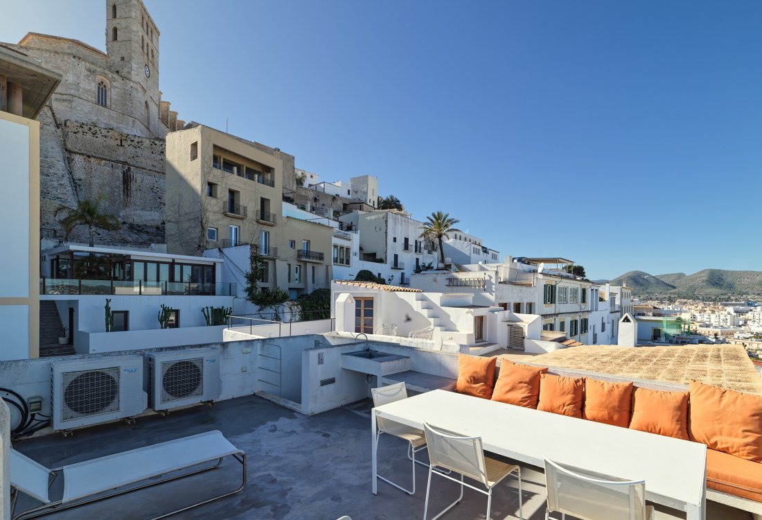 Exclusivo dúplex con vistas al puerto de Ibiza - 10