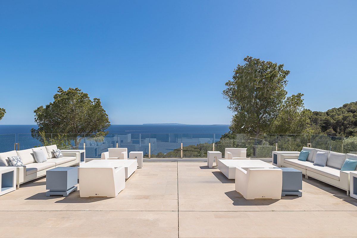 Luxuriöse Villa auf einer Bergspitze mit atemberaubendem Meerblick - 26