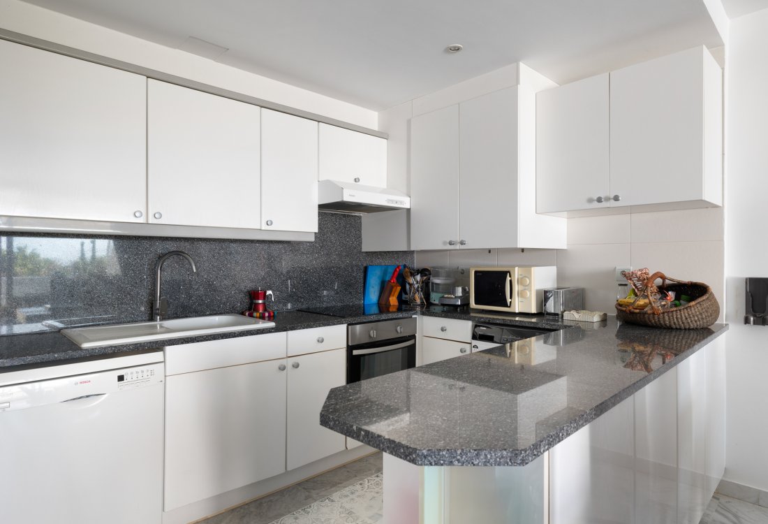 Comfortable apartment in prestigious building - 8