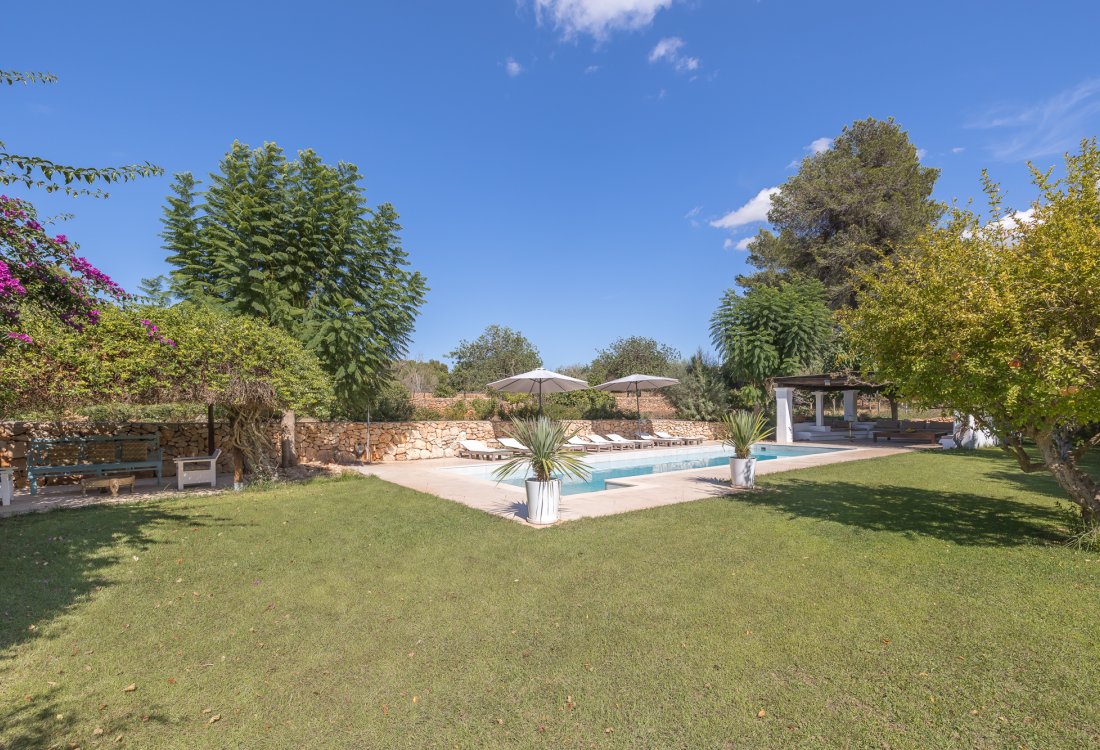 Finca renovada de alta calidad con pozo propio - 17