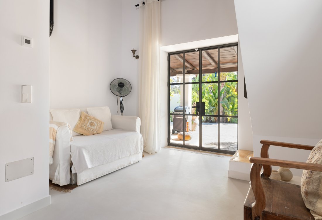 Finca renovada de alta calidad con pozo propio - 16