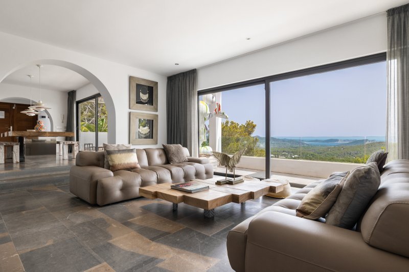 Villa en excelente ubicación con licencia turística - 2