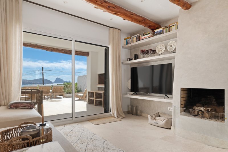 Elegant renoviertes Reihenhaus mit Blick auf Es Vedrà - 5