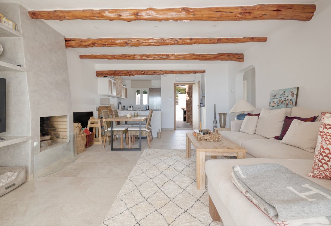 Elegant refurbished townhouse with views of Es Vedrà - 6