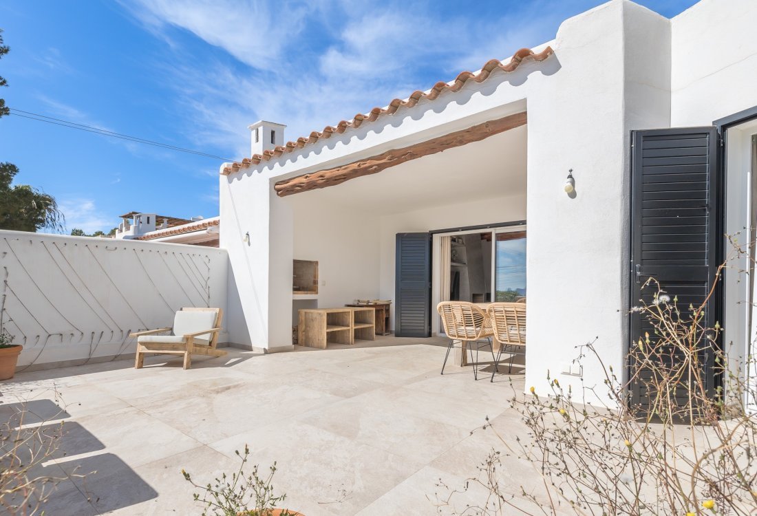 Elegant refurbished townhouse with views of Es Vedrà - 32