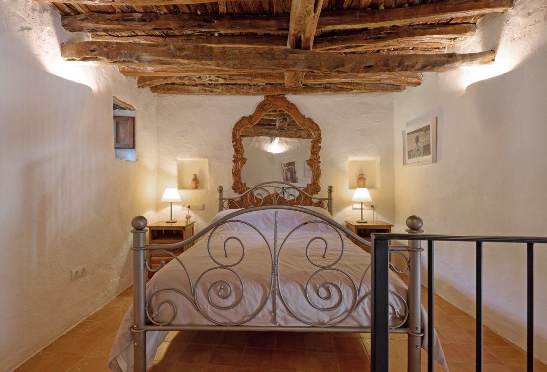 Two authentic fincas in a privileged setting - 52