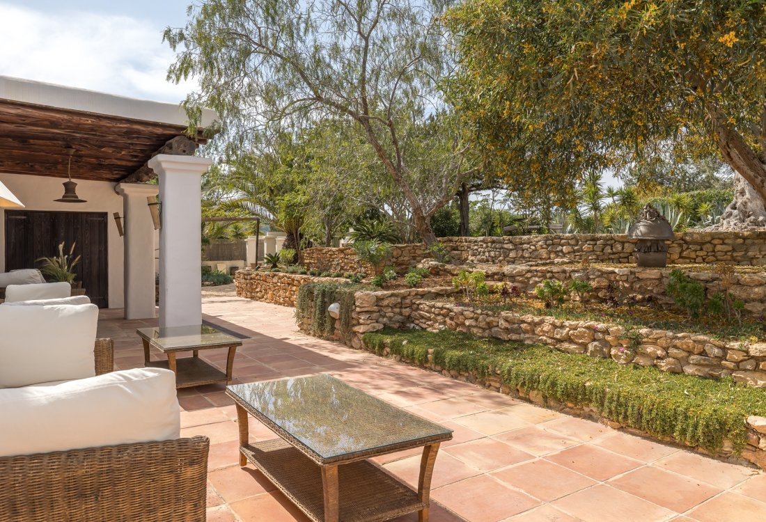 Two authentic fincas in a privileged setting - 18
