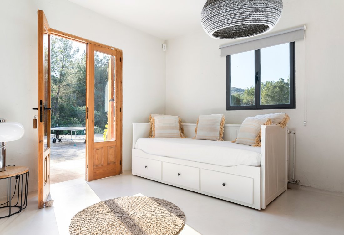Stylish renovated villa in the middle of the nature - 12