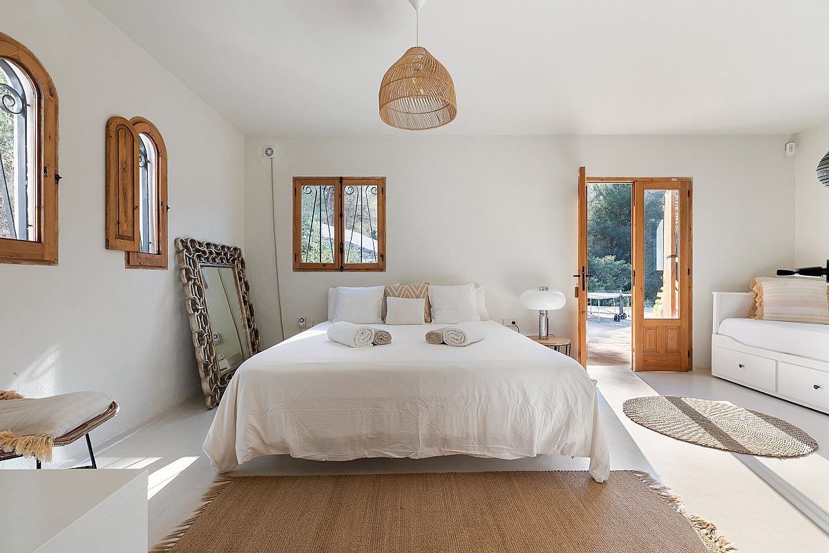 Stilvoll renovierte Villa mitten in der Natur - 9