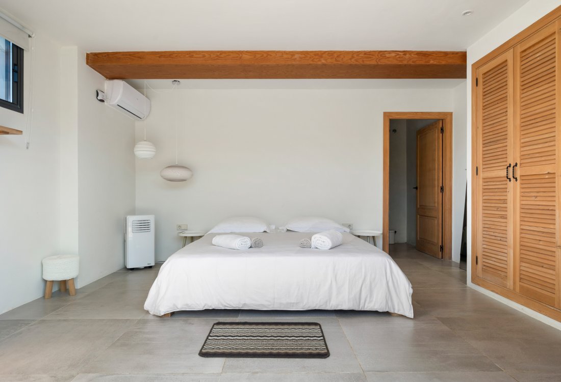 Stylish renovated villa in the middle of the nature - 11