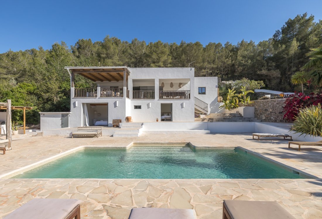 Stylish renovated villa in the middle of the nature - 1
