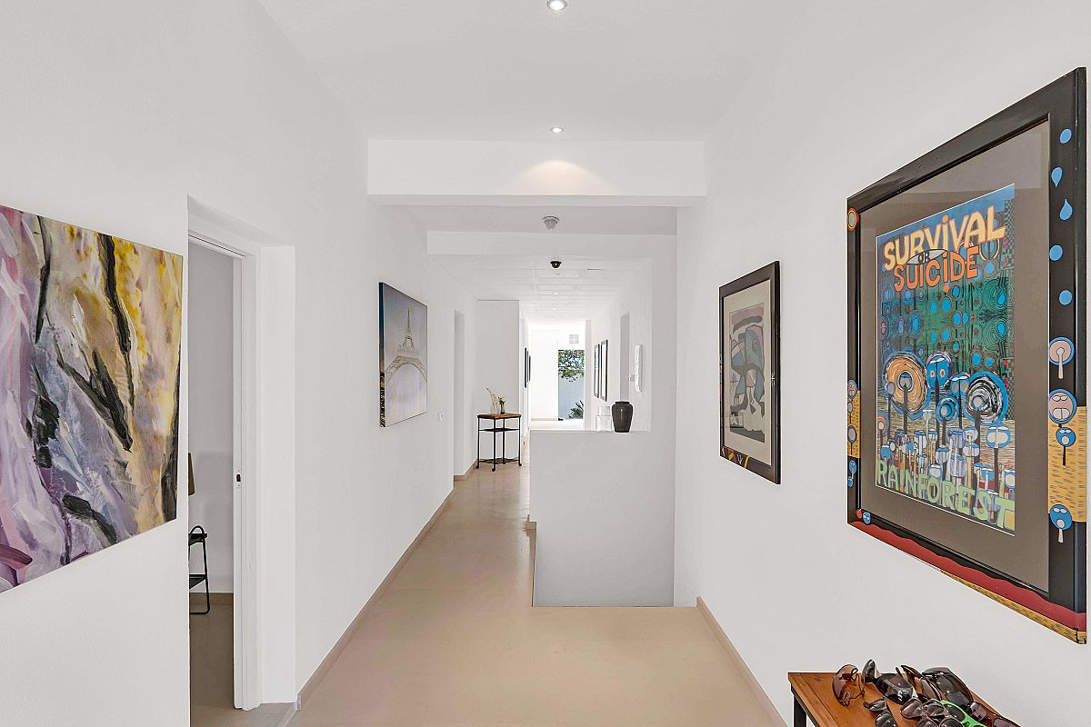 Villa with panoramic sea views in exclusive gated community - 14