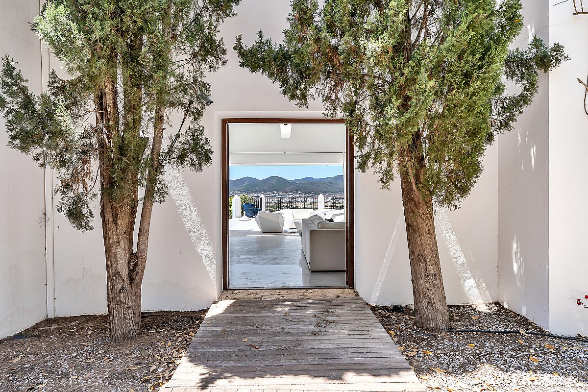 Villa with panoramic sea views in exclusive gated community - 4