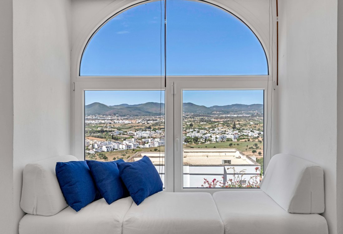 Villa with panoramic sea views in exclusive gated community - 39